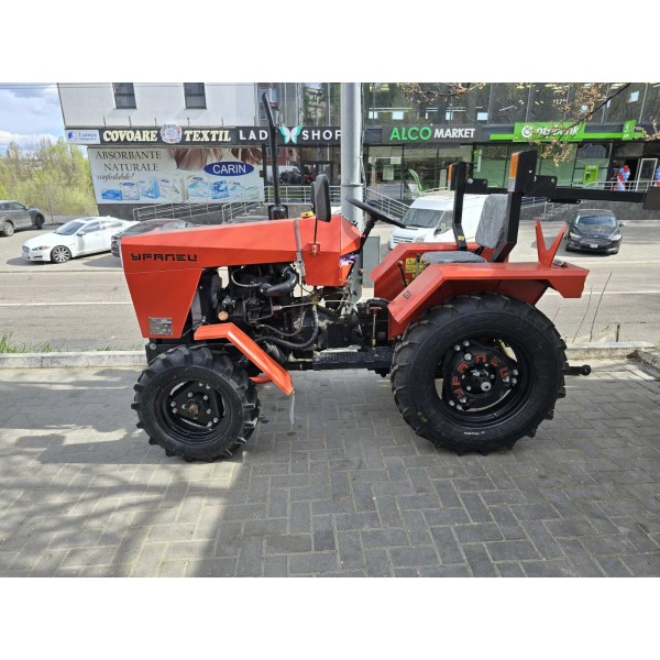 Minitractor Uralet-224 (4x4)