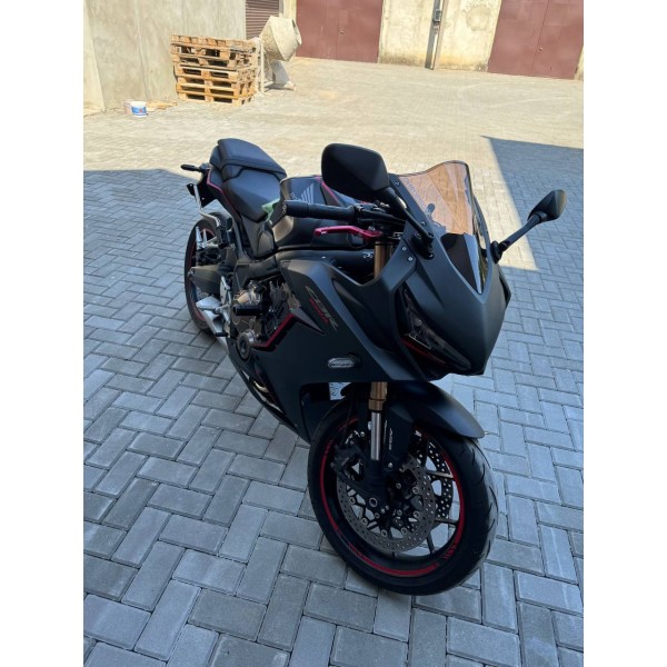 Motocicleta Honda CBR 650R ( cu rulaj )