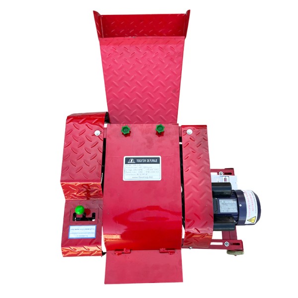 Tocator de furaje Demetra DM-04EL Tocator de furaje Demetra DM-04EL