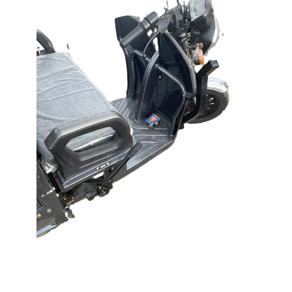 Электротрицикл New One LT130