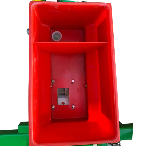 Сеялка на 3 ряда для минитрактора с маркером