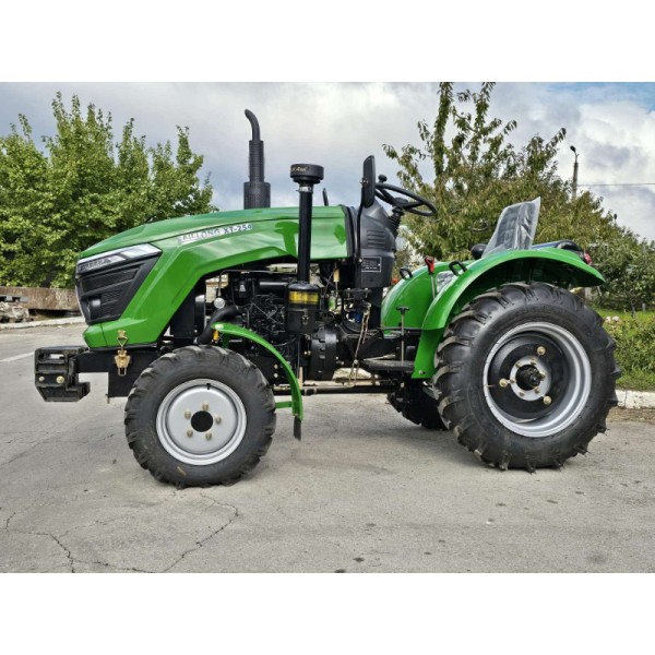Minitractor Saillong 25 c.p., 3 cilindri, 4x4