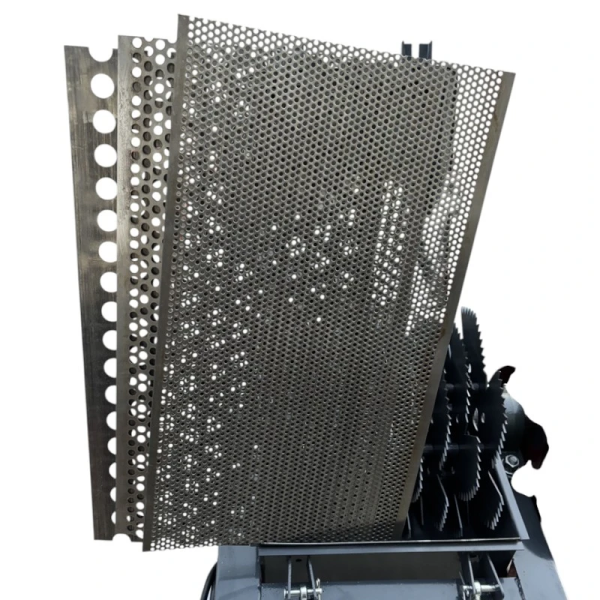 Измельчитель кормов и зерна Demetra DM-800