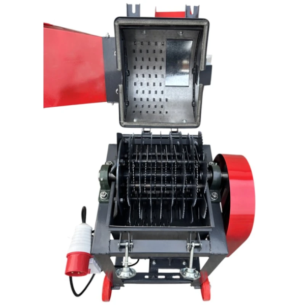 Измельчитель кормов и зерна Demetra DM-800