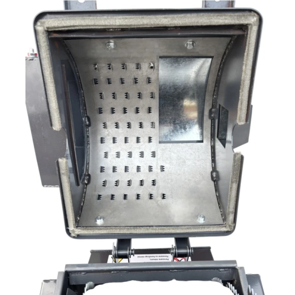 Измельчитель кормов и зерна Demetra DM-800
