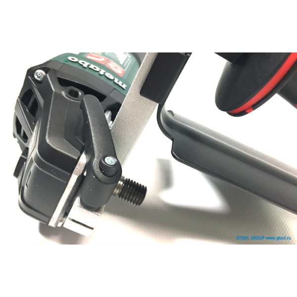 Щеточный шлифователь Metabo SE 17-200 RT