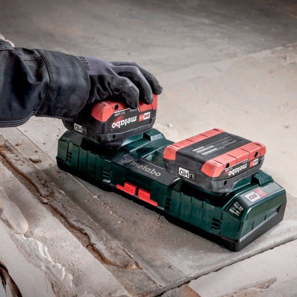 Зарядное устройство Metabo ASC 145 DUO 12-36 V