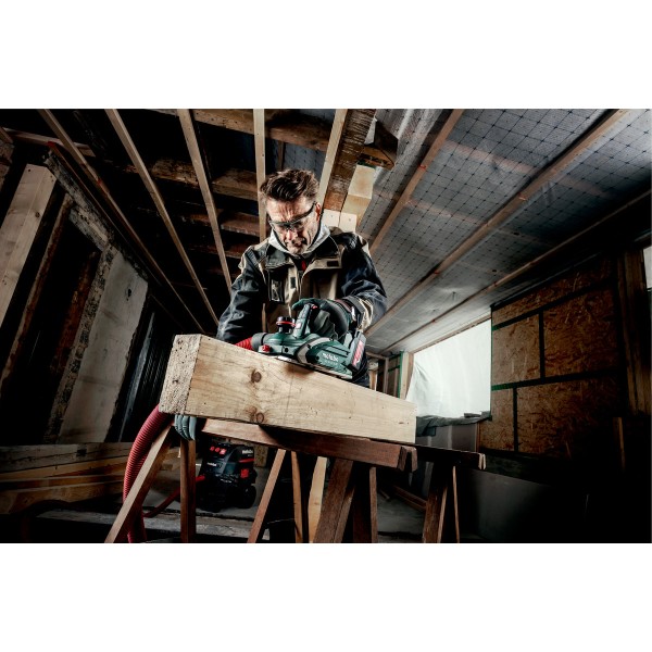 Аккумуляторный рубанок Metabo HO 18 LTX 20-82